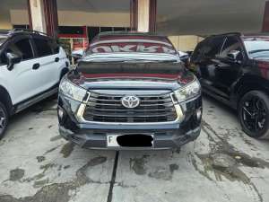 Jual bekas Toyota Inova Venturer 2.4 diesel ATMatic20202021 Hitam km 97rban plat genap siap pakai,lokasi di Jawa Barat