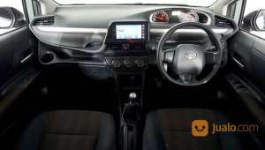 Jual bekas Toyota Sienta G MT 2017 Silver,lokasi di Kota Bekasi