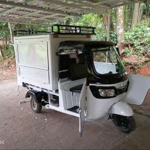 Jual bekas TVS BOX jual beli bajaj SS lengkap tahun 2019- 2020,lokasi di Kab. Tangerang