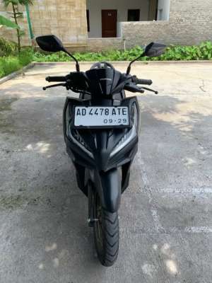 Jual bekas Vario 125 ISS Keyless 2024 km 3 ribu Murah,lokasi di Tasikmadu