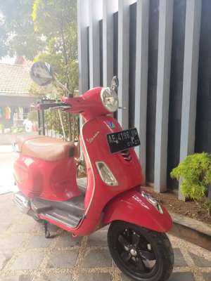Jual bekas Vespa Lx 125 merah 2018,lokasi di Wonosalam