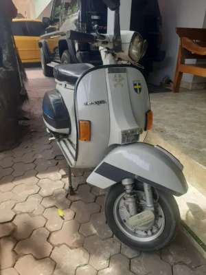 Jual bekas vespa p150x,orisinil, mulus,lokasi di Kotagede