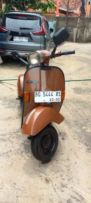 Jual bekas Vespa PS 82 pajak hidup,lokasi di Ilir Barat I