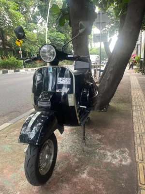 Jual bekas Vespa PX 150 LOOK NEW PX,lokasi di Pancoran