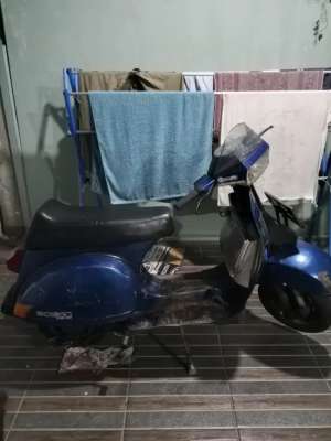 Jual bekas Vespa PX150E Excel,lokasi di Cipayung