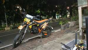 Jual bekas Viar cross x 150 upgrade,lokasi di Cakung