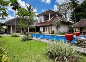 Villa Jalan Kaliurang Luas 2900 Area Sejuk Jogja Utara lokasi di ",
          price: `6000000000`,
          currency: `IDR`
    };


    let pageData = {
        viewPhoneModalField: , tersedia melalui melalui situs Lamudi