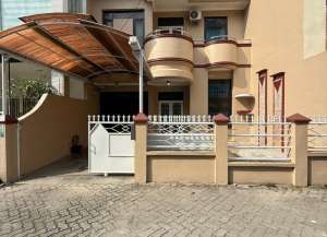 Villa Makmur Indah Inti Kota Daerah Adam Malik - Amir Hamzah Negosampaijadi lokasi di medan-barat, tersedia melalui melalui situs Lamudi