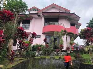 Villa Rose Pemandangan, Cipanas lokasi di Bayah, tersedia melalui melalui situs Olx