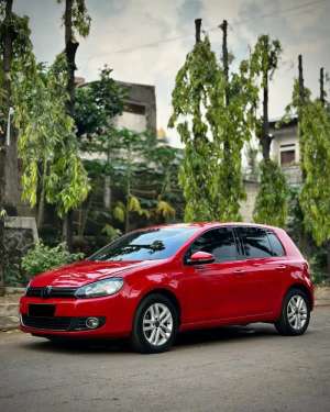 Jual bekas Volkswagen Golf TSI Merah 2012 KM60rb Antik Tdp Murmer Ori Menarik Bu,lokasi di 