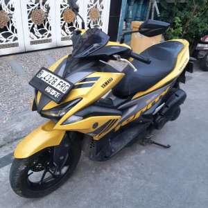 Jual bekas Yamaha Aerox 2018 ss lengkap mesin bagus pajak hidup Bekasi kabupaten,lokasi di Bekasi Utara