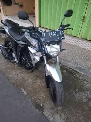 Jual bekas Yamaha byson 2016 Fi,lokasi di Cikarang Pusat