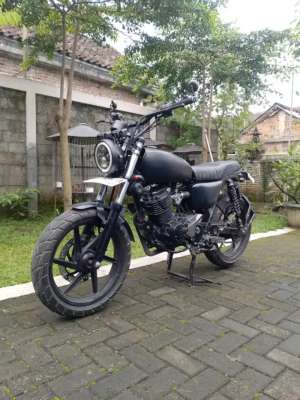 Jual bekas Yamaha Byson custom semi scrambler,lokasi di Mertoyudan