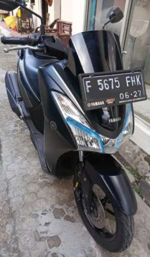 Jual bekas YAMAHA LEXI 2022 PJK ON,lokasi di Cijeruk