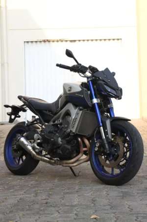 Jual bekas Yamaha Mt-09 Blue Race, 2017 full mulus, siap pakai, no PR,lokasi di Sukoharjo