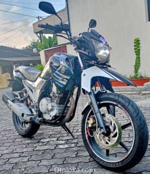 Jual bekas Yamaha New Scorpio Z Hitam Tahun 2011 Plat AB Sleman,lokasi di Yogyakarta