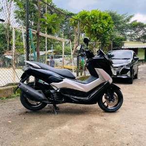 Jual bekas Yamaha Nmax 155cc Non Abs Bluecore Fi Tahun 2017,lokasi di Jakarta Timur