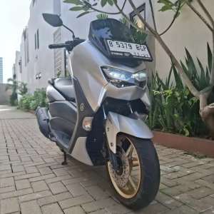 Jual bekas YAMAHA NMAX ABS CONNECTED 2022,lokasi di Ciputat