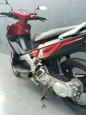Jual bekas Yamaha Nouvo Z 2005 Merah,lokasi di Kota Jakarta Timur