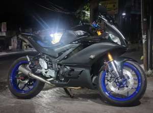 Jual bekas Yamaha R25 V2 2019,lokasi di Bambu Apus