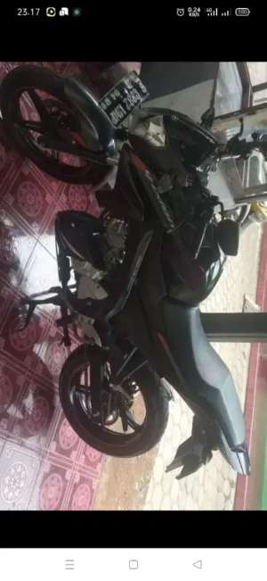 Jual bekas Yamaha Vixion 2015 hitam komplit,lokasi di Serpong