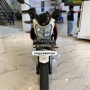 Jual bekas Yamaha Vixion th 2015 motor sport berkualitas bagus,lokasi di Tangerang Selatan