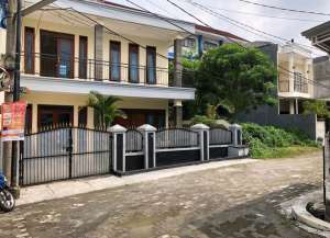 Z125 Rumah Bagus 145 m2 Murah Batu Ampar Condet Jakarta Timur lokasi di ",
          price: `2000000000`,
          currency: `IDR`
    };


    let pageData = {
        viewPhoneModalField: , tersedia melalui melalui situs Lamudi