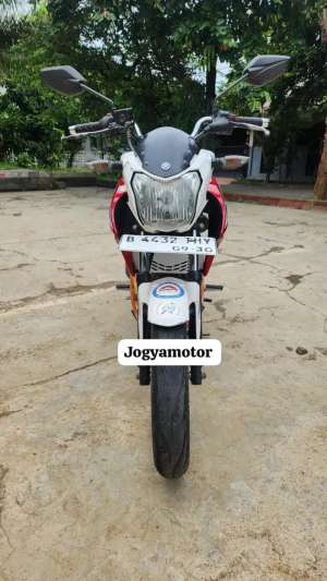 Jual bekas A Yamaha Vixion Tahun 2015,lokasi di Pamulang