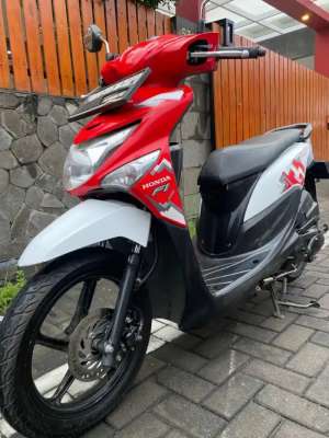 Jual bekas Beat 2017 ESP Indlingstop istimewa original mulus,lokasi di Semarang Timur