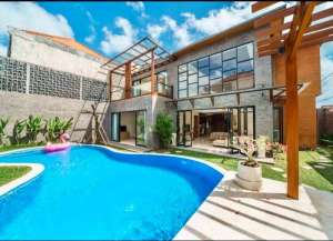 BRAND NEW VILLA - Kawasan Strategis Aman dan Nyaman BACA DESKRIPSI lokasi di kerobokan-kelod, tersedia melalui melalui situs Lamudi