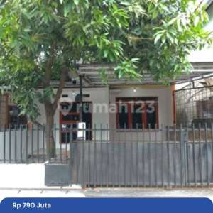 Butuh Cepat Rumah Murah Komplek Arcamanik Cisaranten Bandung 2lantai , tersedia melalui melalui situs Rumah123