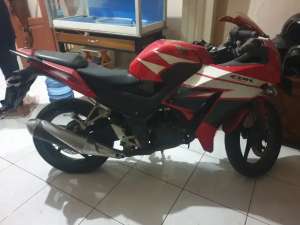 Jual bekas Cbr150,motor sport 150 cc,lokasi di Purwakarta