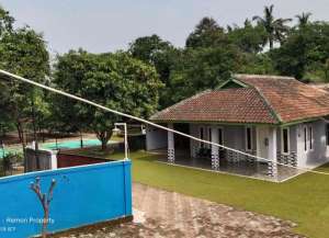 DI JUAL VILLA CANTIK DENGAN SUASANA ASRI DI DESA CIBEUTEUNG UDIK CISEENG lokasi di ",
          price: `600000`,
          currency: `IDR`
    };


    let pageData = {
        viewPhoneModalField: , tersedia melalui melalui situs Lamudi