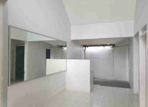 Dijual Cepat Rumah Di Perumahan Greenwood, Semarang lokasi di ",
          price: `400000000`,
          currency: `IDR`
    };


    let pageData = {
        viewPhoneModalField: , tersedia melalui melalui situs Lamudi