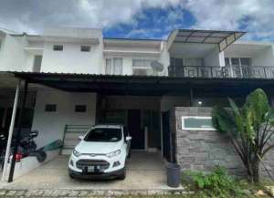 Dijual Murahh Rumah Dekat Tol Driyorejo Full Furnished lokasi di babatan, tersedia melalui melalui situs Lamudi