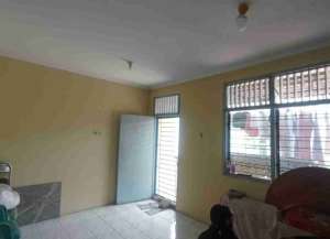 DIJUAL RUMAH 3 LANTAI PADEMANGAN PELUANG INVESTASI KOS-KOSAN lokasi di ",
          price: `2200000000`,
          currency: `IDR`
    };


    let pageData = {
        viewPhoneModalField: , tersedia melalui melalui situs Lamudi