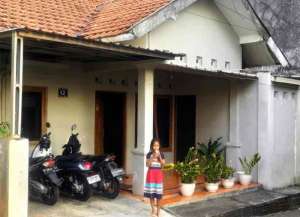 DIJUAL RUMAH DI BANJARSARI TEMBALANG SEMARANG lokasi di ",
          price: `850000000`,
          currency: `IDR`
    };


    let pageData = {
        viewPhoneModalField: , tersedia melalui melalui situs Lamudi