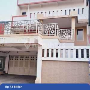 Dijual Rumah di Cluster Victoria Golf Lake Residence , tersedia melalui melalui situs Rumah123