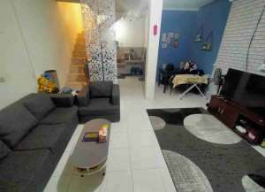 Dijual Rumah Kota Bandung Potensi Cocok Kost kostan dan Kontrakan lokasi di ",
          price: `685000000`,
          currency: `IDR`
    };


    let pageData = {
        viewPhoneModalField: , tersedia melalui melalui situs Lamudi