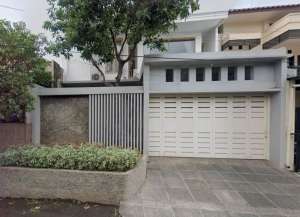 Dijual rumah lelang cash di Gayungsari barat Surabaya selatan lokasi di gayungan, tersedia melalui melalui situs Lamudi