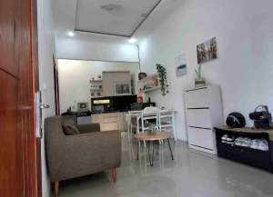 disewa rumah full furnish di kolmas cipageran cimahi lokasi di ",
          price: `27000000`,
          currency: `IDR`
    };


    let pageData = {
        viewPhoneModalField: , tersedia melalui melalui situs Lamudi