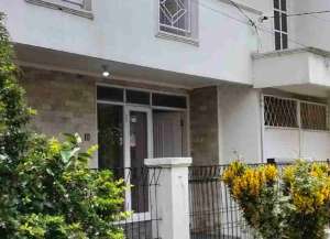 DISEWAKAN RUMAH 2 LANTAI DI KOMPLEK SENTOSA ASIH CIPAMOKOLAN BANDUNG lokasi di ",
          price: `35000000`,
          currency: `IDR`
    };


    let pageData = {
        viewPhoneModalField: , tersedia melalui melalui situs Lamudi