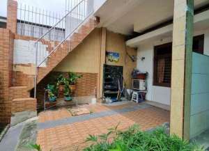 Disewakan Rumah Gading Surya Lingkungan Nyaman Tenang Siap Huni di Kelapa Gading Jakarta Utara lokasi di ",
          price: `70000000`,
          currency: `IDR`
    };


    let pageData = {
        viewPhoneModalField: , tersedia melalui melalui situs Lamudi