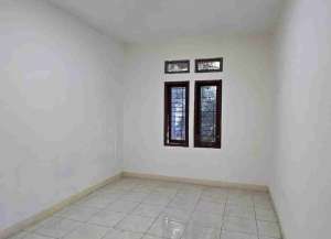 Disewakan Rumah Siap Huni di Perumahan Batununggal Indah Bandung Kota lokasi di ",
          price: `75000000`,
          currency: `IDR`
    };


    let pageData = {
        viewPhoneModalField: , tersedia melalui melalui situs Lamudi