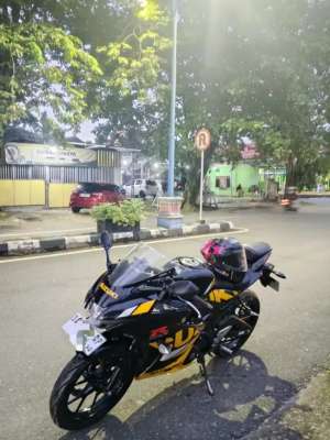 Jual bekas GSX R 150 Mulus Siap Mejeng,lokasi di Landasan Ulin