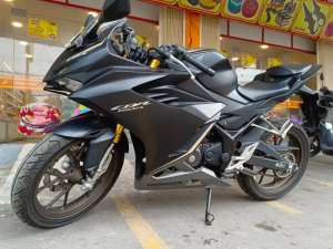 Jual bekas Honda CBR ALL New 150RR LED Tahun 2024 LowKM MesinHalus Siap tancapGas,lokasi di Cengkareng