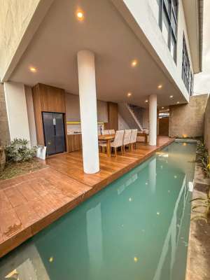 Jual cepat Villa Brand New Betaka Padonan Canggu, Bali lokasi di Pererenan, tersedia melalui melalui situs Olx