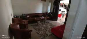 Jual rumah seken kapling , perlu dicat ulang di jakarta selatan lokasi di Beji, tersedia melalui melalui situs Olx