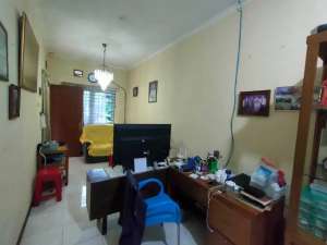Jual Rumah TERAWAT DI JL KEMBAR lokasi di Cijeungjing, tersedia melalui melalui situs Olx