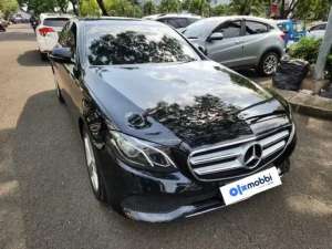 Jual bekas LOW DP Mercedes-Benz E250 2.0 Bensin-AT 2018 PBV,lokasi di 